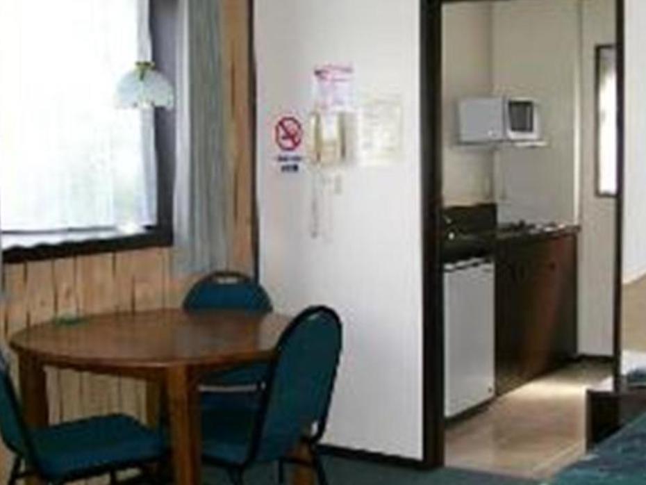 Gothic Heights Motel Christchurch Eksteriør billede